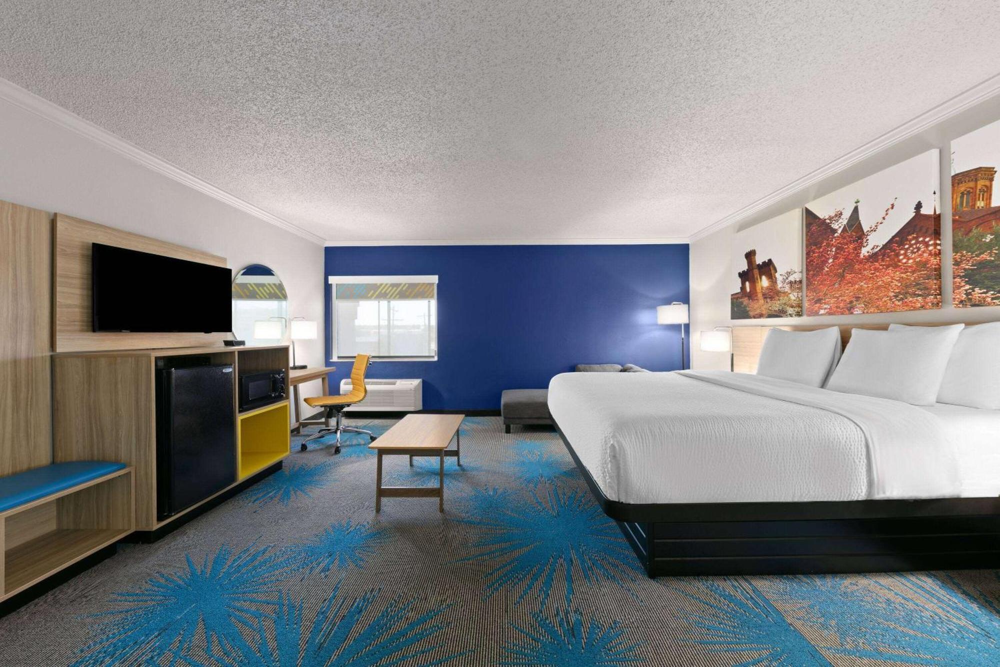 เบย์มอนต์ บาย วินด์แฮม ฟอร์ตสมิธ Hotel ภายนอก รูปภาพ
